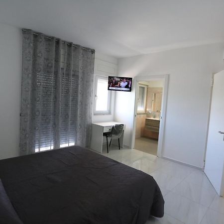 Il Giglio Hotel Кастел Волтурно Екстериор снимка